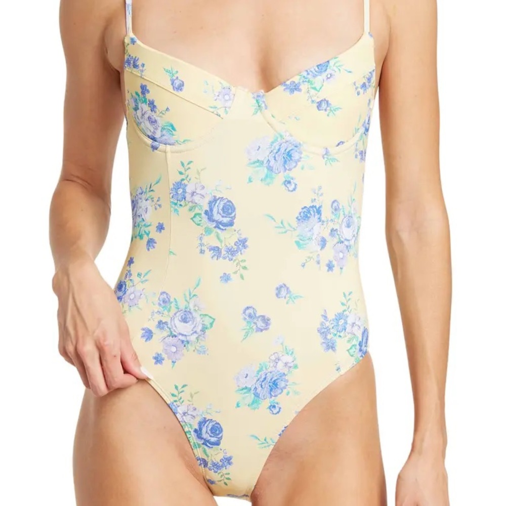 Weworewhat Underwire Golden Hour Floral One Piece, Medium
